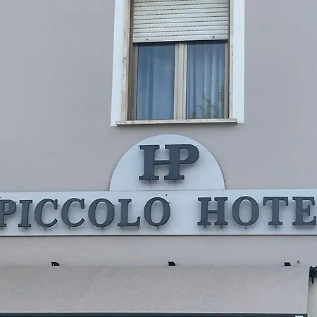 Piccolo Ξενοδοχείο 3*